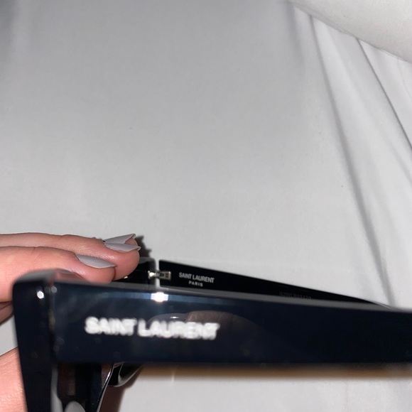 AUTHENTIC SAINT LAURENT MICA - Picture 6 of 7